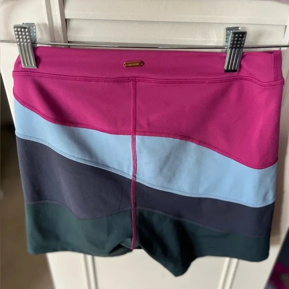 L*SPACE NEW HEIGHTS BIKER SHORTS - Picture 4 of 4